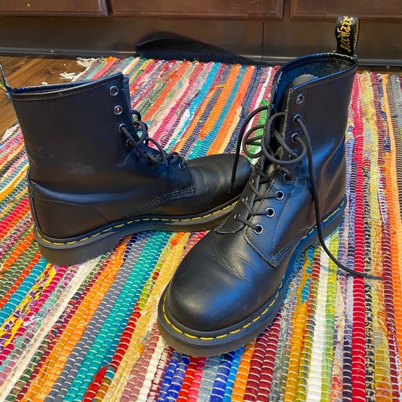 DR. MARTENS - Picture 3 of 7